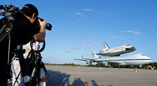 Transbordador Discovery emprende viaje al museo el chiltepin