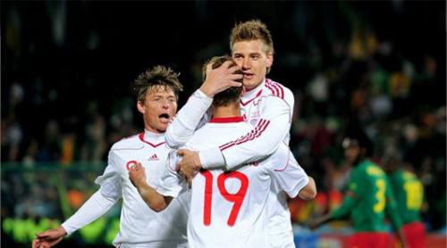 Dinamarca gana y elimina a Camerún el chiltepin