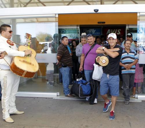 Retorna “Tornado” Sánchez como Campeón a su casa el chiltepin