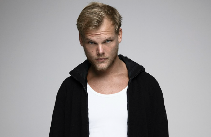Muere a los 28 años el DJ sueco Avicii el chiltepin