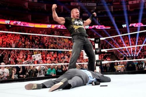 HHH acepta el reto de Brock Lesnar, lucha en jaula en Extreme Rules el chiltepin