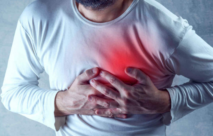 Hombres bisexuales están más propensos a enfermedades cardiacas, revela estudio el chiltepin