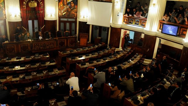 El Congreso de Bolivia acuerda nuevas elecciones el chiltepin